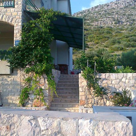 Apartments Silvana Lastovo Екстер'єр фото